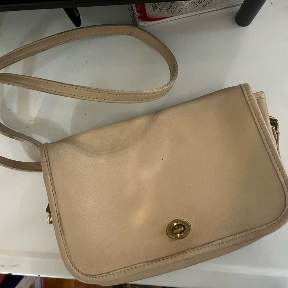 Vintage Coach Crossbody- bone/cream color